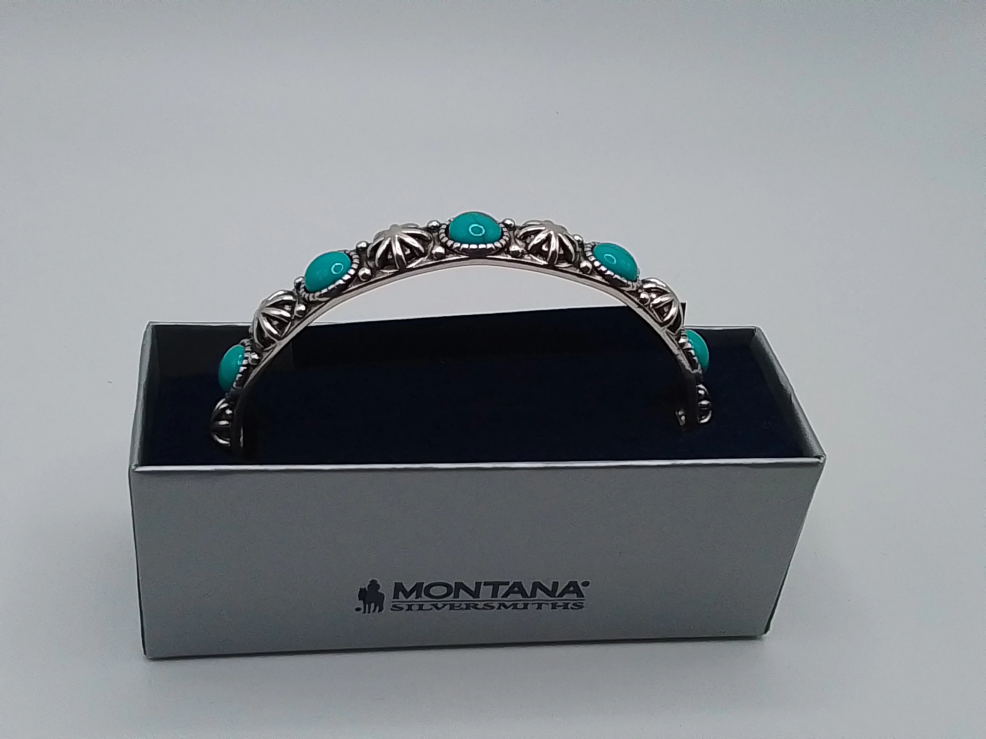 Montana Silversmiths Starlight Starbrite Stone Turquoise Silver Bracelet BC5031 - Image 2